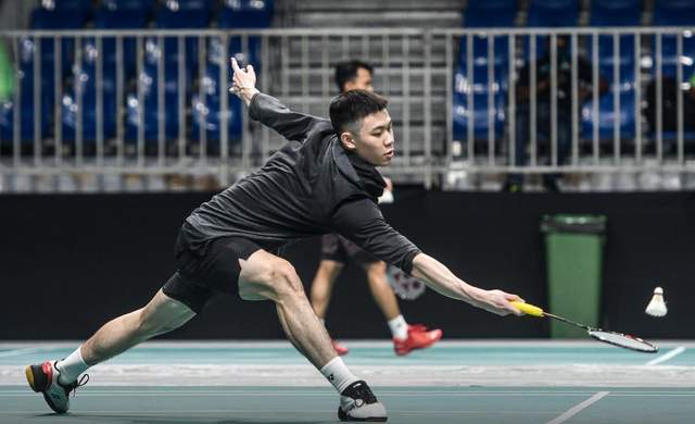 足现代篮球 足现代篮球