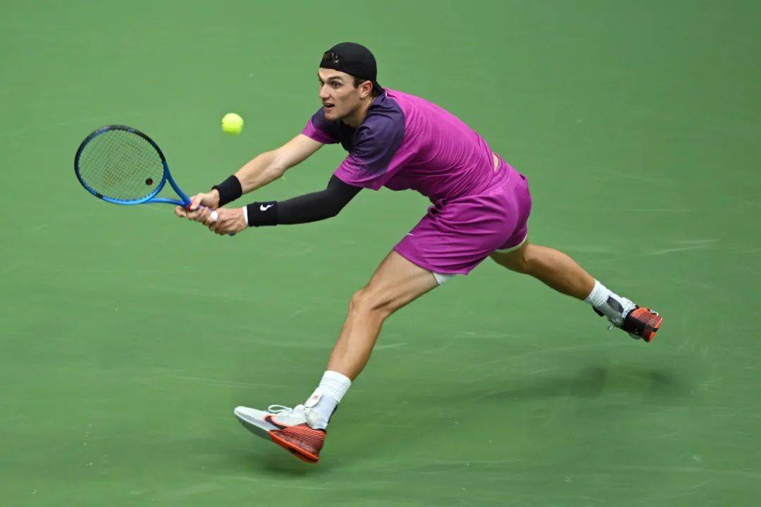 以拉莫斯为 以拉莫斯为