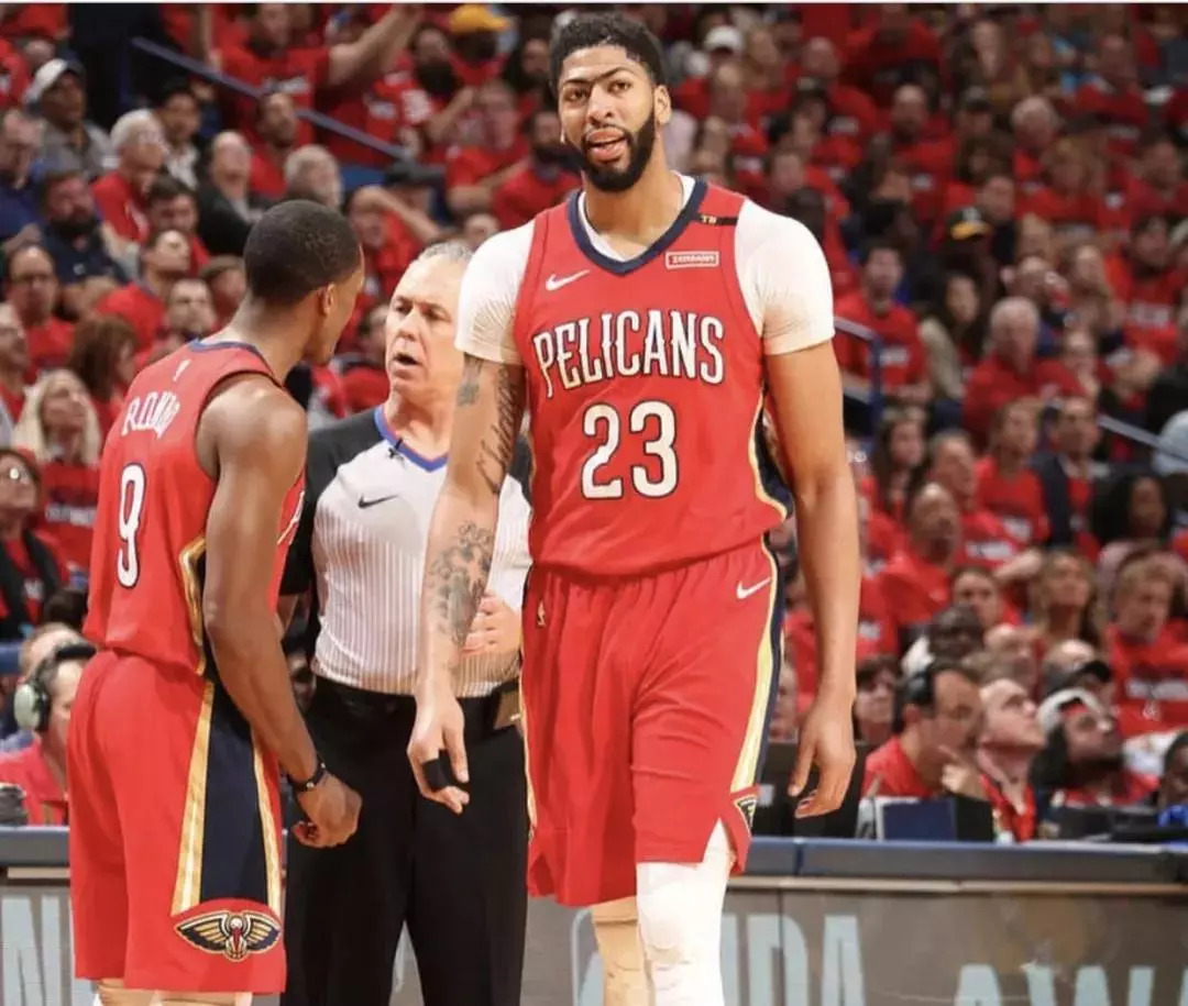 不少体育迷 不少体育迷