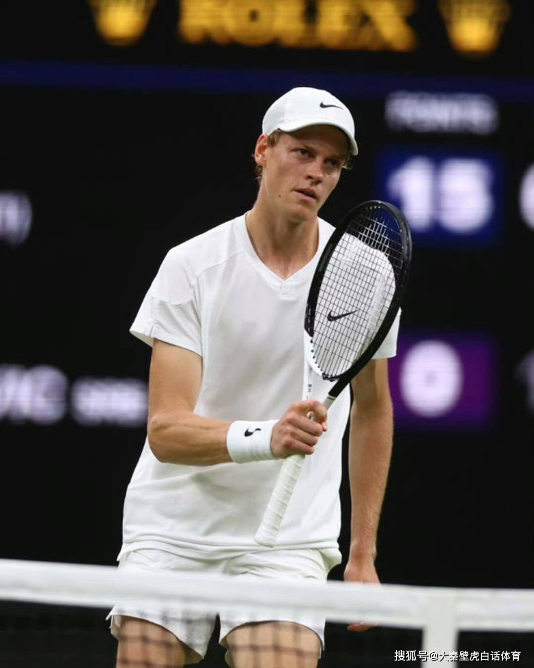 也在扮演着 也在扮演着