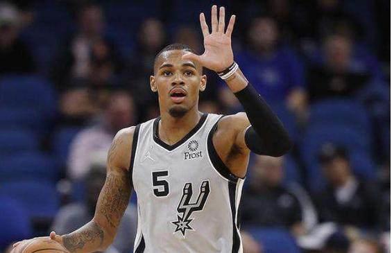 卡遭遇六连 卡遭遇六连