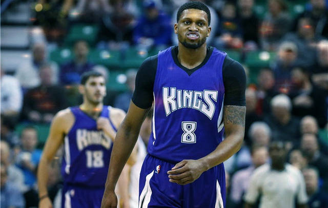 每局两人上 每局两人上