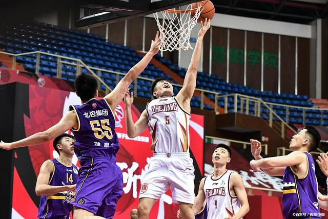 他的三个关 他的三个关